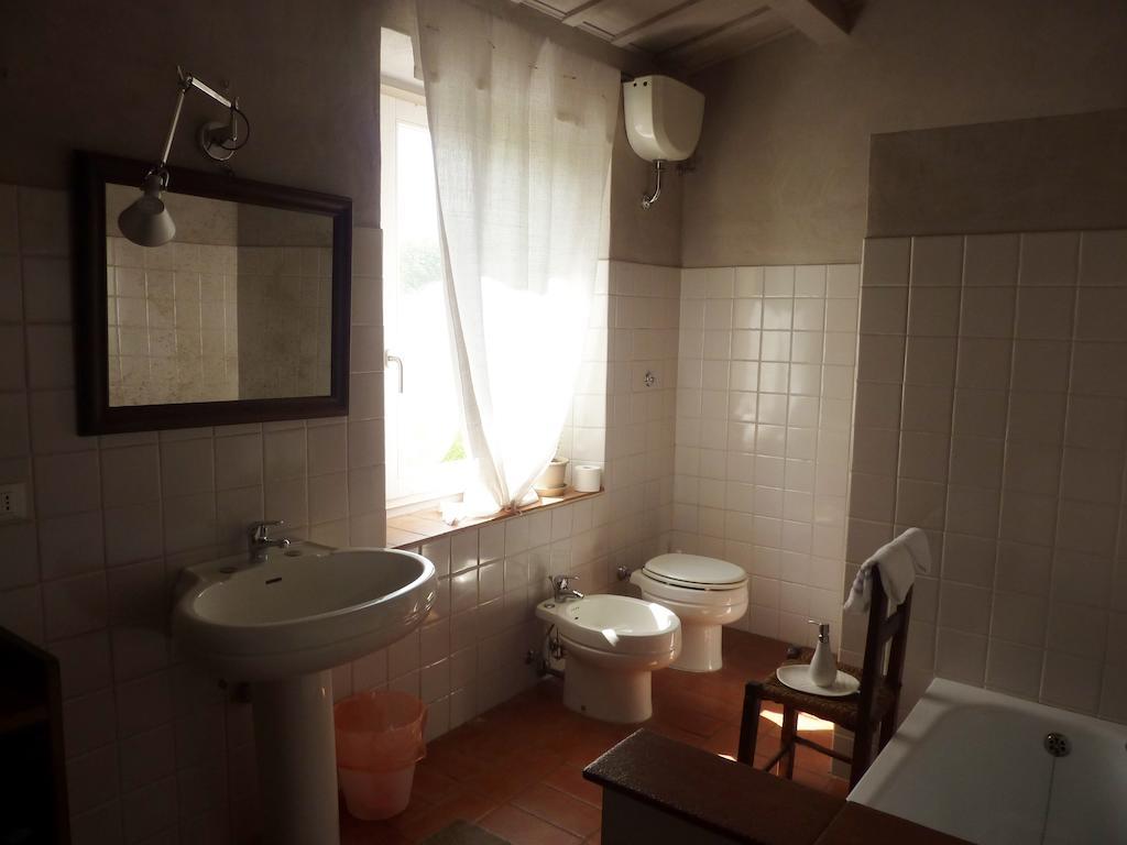 Tuttaterra Guest House Serra San Quirico Room photo
